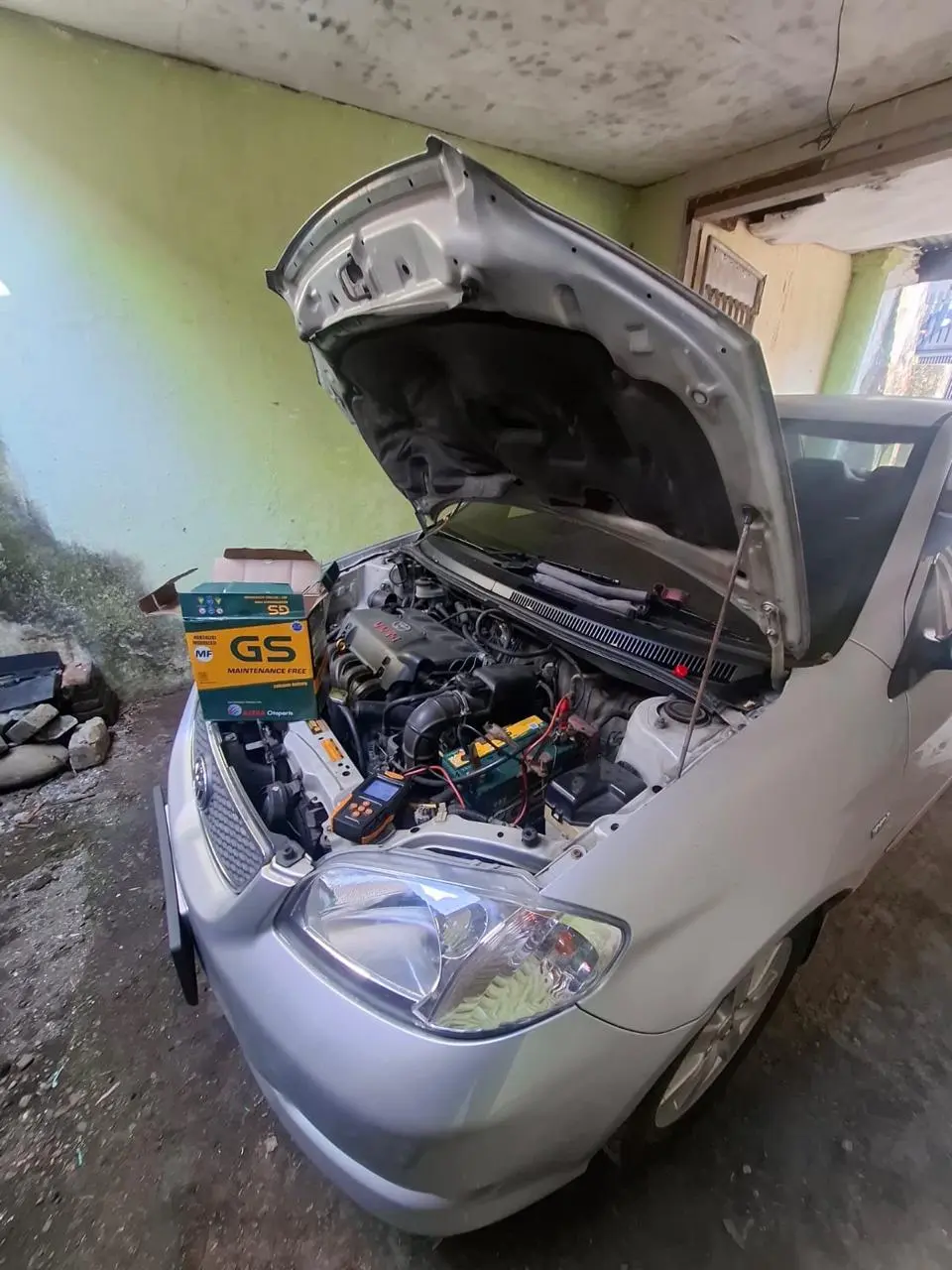 Pemasangan Aki Mobil Harian